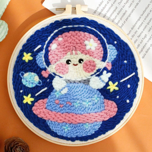 Punch Needle Kit Piccola astronauta su Saturno Diamond Painting